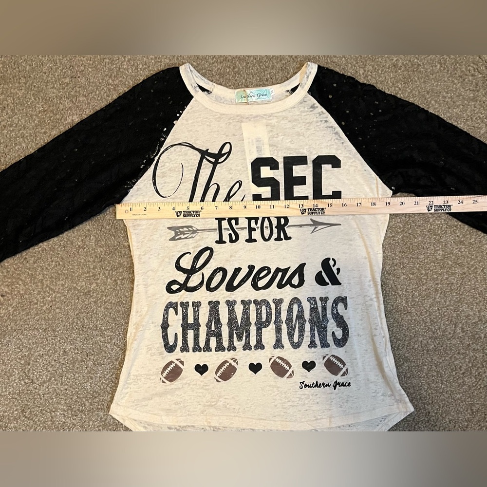 Southern Grace SEC is for Lovers & Champions Graphic Raglan Tee size M - Picture 9 of 15